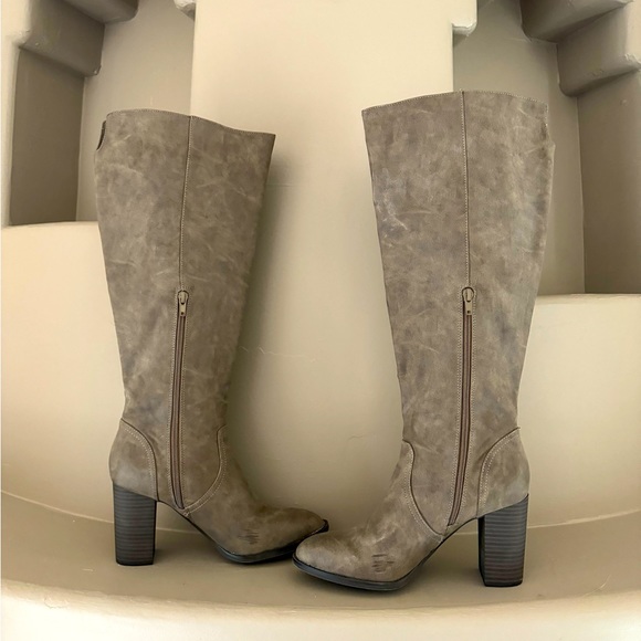 Madden Girl Boots 🔥 - Picture 5 of 13